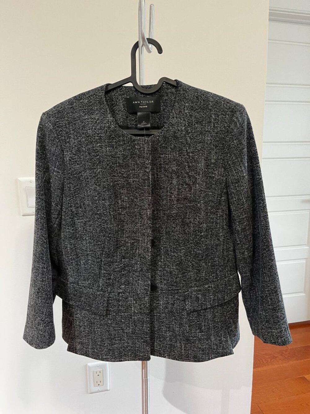 NWT Ann Taylor Factory Black White Tweed Collarless Peplum Blazer Jacket - 6P